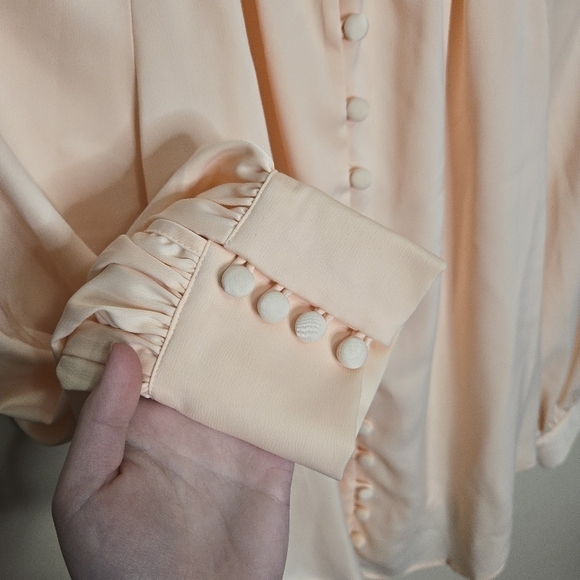 Esmaee Adora Blouse Shell - Picture 7 of 12